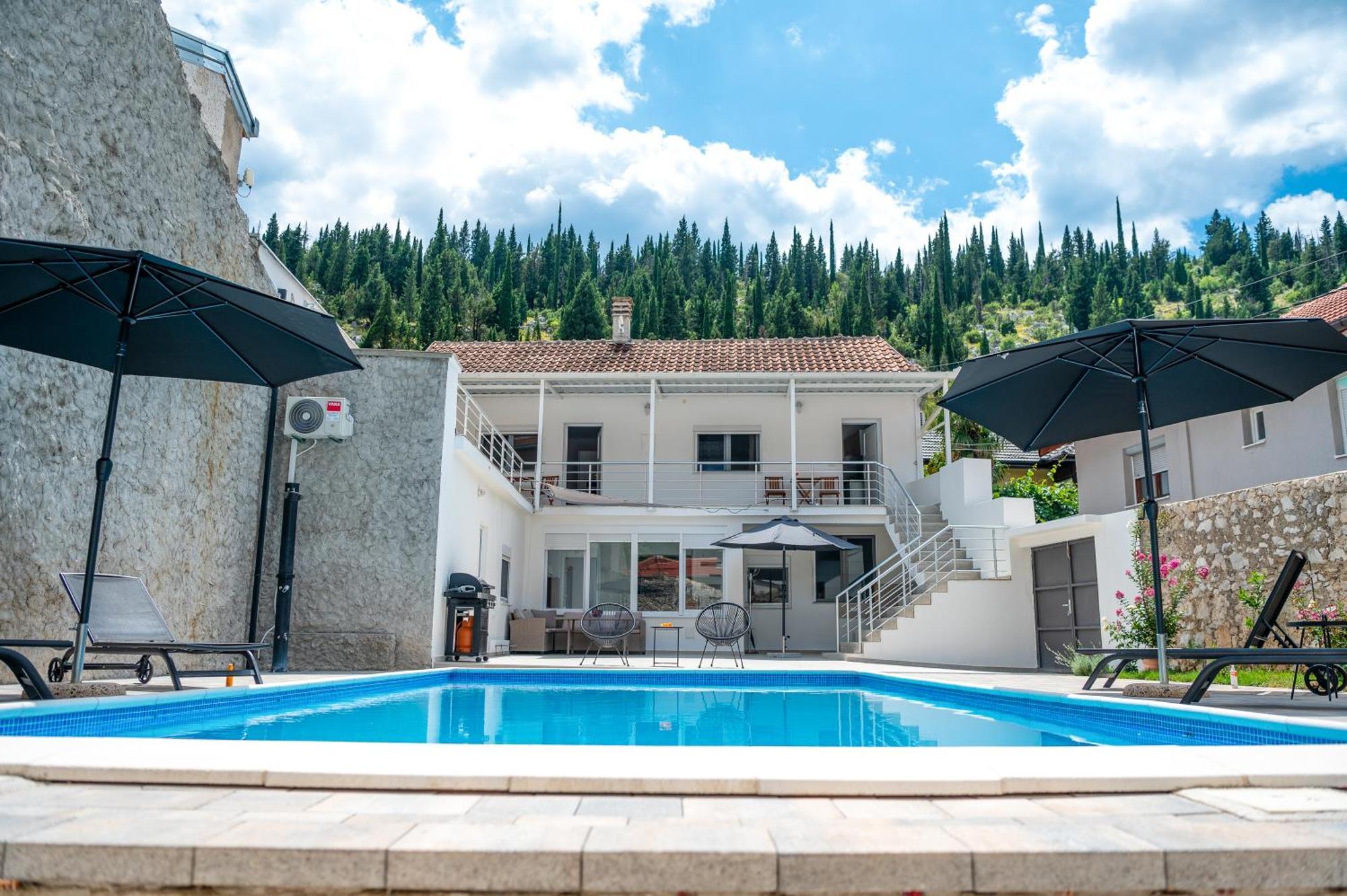 Vila Hana Hotel Stolac Buitenkant foto